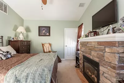 78 Greenbrier Dr, New Bedford, MA 02745 - Photo 14