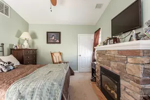 78 Greenbrier Dr, New Bedford, MA 02745 - Photo 14