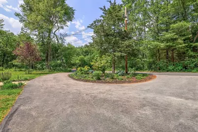 128 Clinton St, Hopkinton, MA 01748 - Photo 22