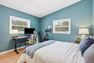 128 Clinton St, Hopkinton, MA 01748 - Photo 16