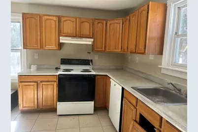 303 West Main Street, Millbury, MA 01527 - Photo 10