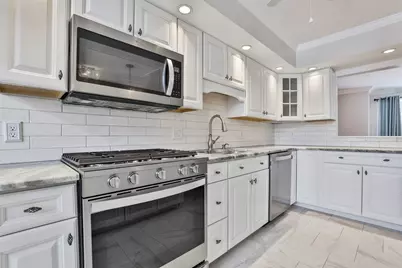 37 Coles Way #37, Atkinson, NH 03811 - Photo 6