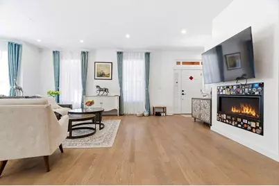 70 Walker St #1, Newton, MA 02460 - Photo 6