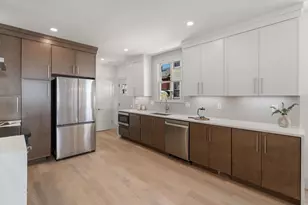 10-12 Clyde Rd, Watertown, MA 02472 - Photo 8