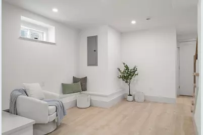 10-12 Clyde Rd #1, Watertown, MA 02472 - Photo 32