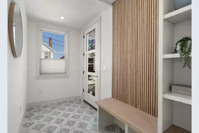 10-12 Clyde Rd #1, Watertown, MA 02472 - Photo 6