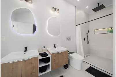 263 Princeton St, Boston, MA 02128 - Photo 12