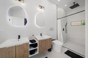 263 Princeton St, Boston, MA 02128 - Photo 12