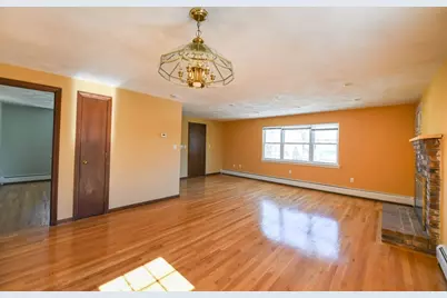 46 Marlboro #46, Belmont, MA 02478 - Photo 4