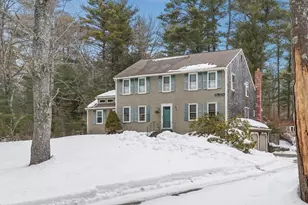 171 Pine St, Duxbury, MA 02332 - Photo 1