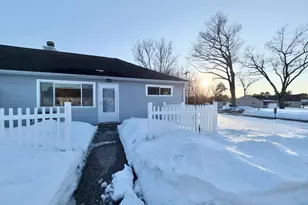 117 Andersen Rd, Chicopee, MA 01022 - Photo 1