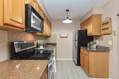 6 Dailey #J, Attleboro, MA 02703 - Photo 4