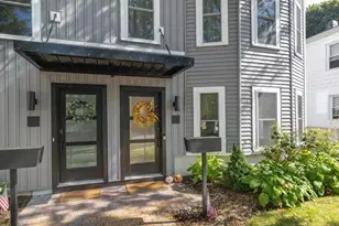 10 Wakefield Ave, Wakefield, MA 01880 - Photo 2