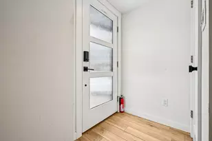 10 Wakefield Ave, Wakefield, MA 01880 - Photo 18