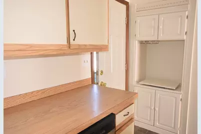 1245 Pawtucket Blvd #4, Lowell, MA 01854 - Photo 4