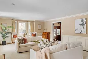 4 Dartmouth St, Winchester, MA 01890 - Photo 12