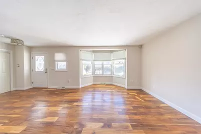 4 Rowe Ct #4, Boston, MA 02131 - Photo 2