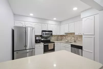 55 Hawthorne Circle #55, Peabody, MA 01960 - Photo 4