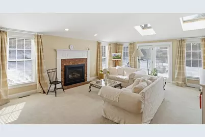 27 Summerfield Rd, Amherst, MA 01002 - Photo 16