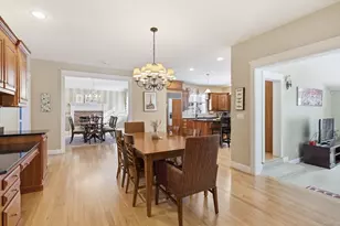 27 Summerfield Rd, Amherst, MA 01002 - Photo 10