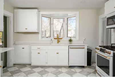 47 Academy Ave, Weymouth, MA 02189 - Photo 16