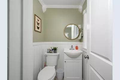 47 Academy Ave, Weymouth, MA 02189 - Photo 18