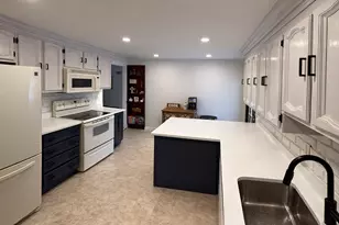 4 Linda Ln, Franklin, MA 02038 - Photo 4