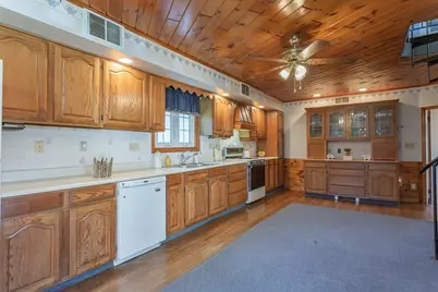 67 Bridge St, Fairhaven, MA 02719 - Photo 6