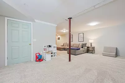 8 Wallis St, Douglas, MA 01516 - Photo 28