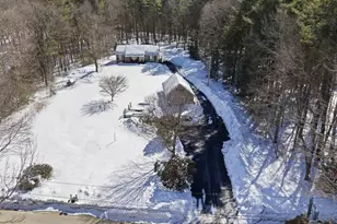 8 Wallis St, Douglas, MA 01516 - Photo 36