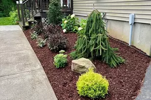 8 Wallis St, Douglas, MA 01516 - Photo 38