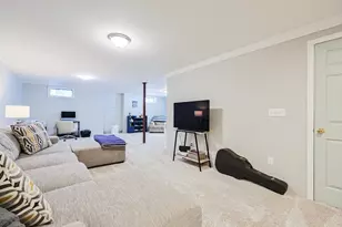 8 Wallis St, Douglas, MA 01516 - Photo 30