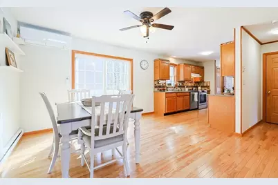 8 Wallis St, Douglas, MA 01516 - Photo 8