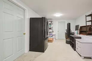 8 Wallis St, Douglas, MA 01516 - Photo 32