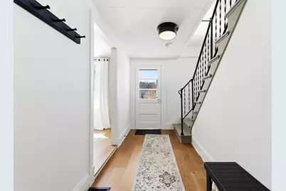 7 Hoyt Ave, Amesbury, MA 01913 - Photo 4