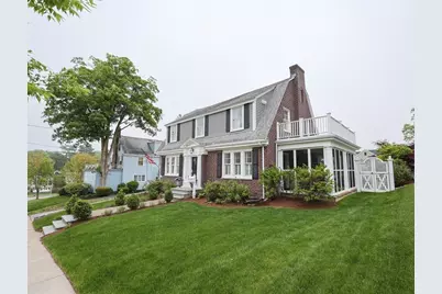 37 Pelton St, Boston, MA 02132 - Photo 2