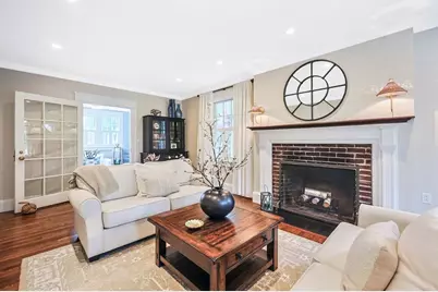 37 Pelton St, Boston, MA 02132 - Photo 6