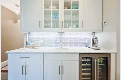 37 Pelton St, Boston, MA 02132 - Photo 12