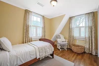 37 Pelton St, Boston, MA 02132 - Photo 18