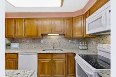 546 Lincoln St #546, Waltham, MA 02451 - Photo 6