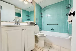 70 Southbridge St, Worcester, MA 01608 - Photo 10