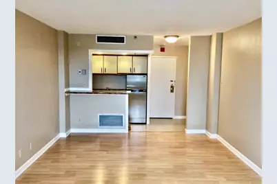 70 Southbridge St #703, Worcester, MA 01608 - Photo 2