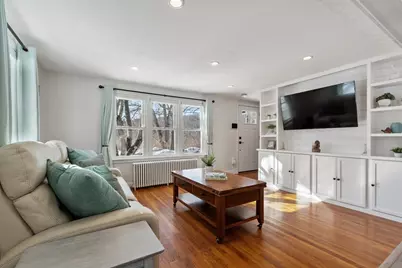 2 Riverlin Pkwy, Millbury, MA 01527 - Photo 2