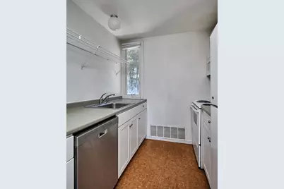 242 N East St. #24, Amherst, MA 01002 - Photo 10