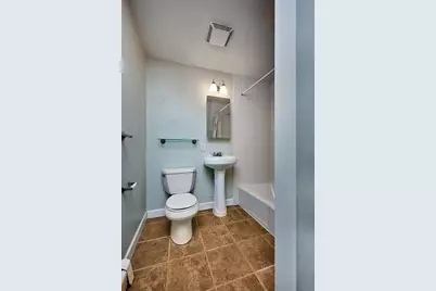 242 N East St. #24, Amherst, MA 01002 - Photo 18