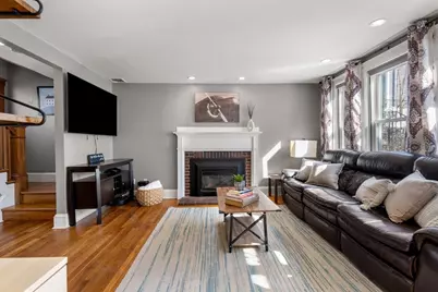 15 Lexington Ter, Waltham, MA 02452 - Photo 4