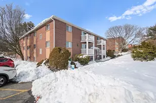 596 Boston Post Rd E, Marlborough, MA 01752 - Photo 16