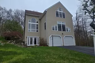 7 Tree Top Way, Methuen, MA 01844 - Photo 4