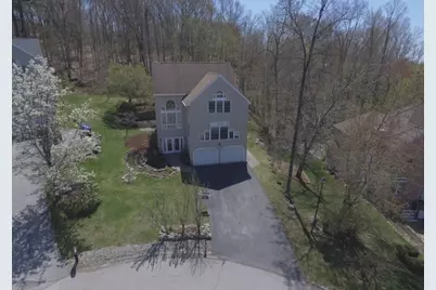 7 Tree Top Way, Methuen, MA 01844 - Photo 2