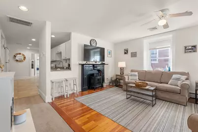 103 State St #6, Newburyport, MA 01950 - Photo 4